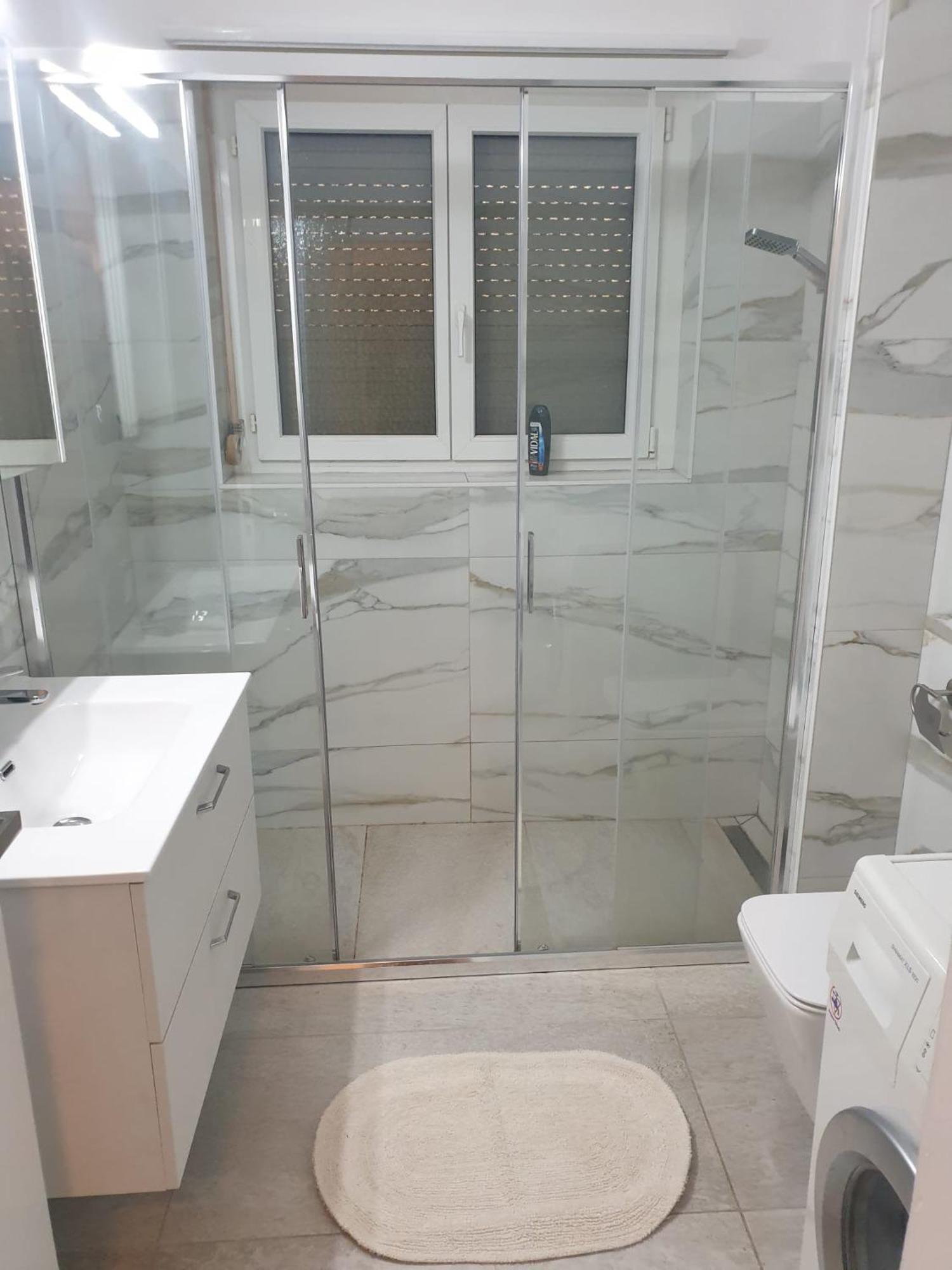 Lugano Lakeview Apartment With Self Check-In & Private Parking On Request Luaran gambar